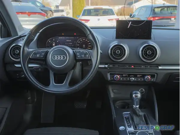 AUDI A3 LIMOUSINE (8/14)