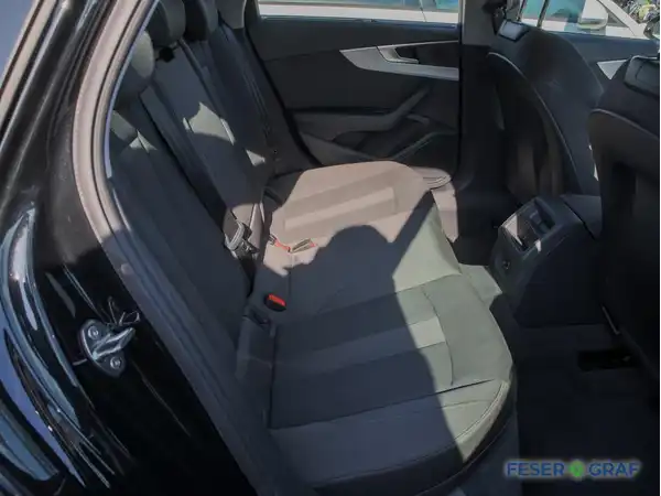 AUDI A4 AVANT (8/16)