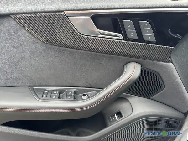 AUDI RS4 AVANT (12/20)