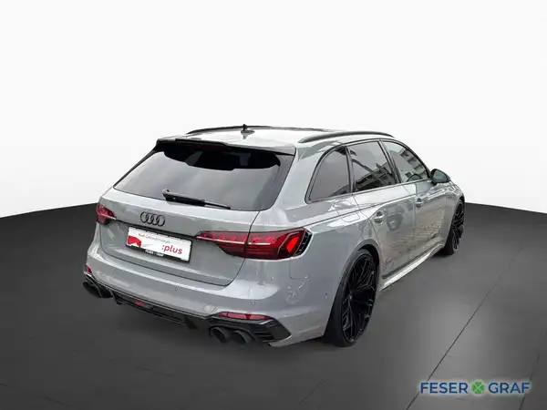 AUDI RS4 AVANT (5/20)