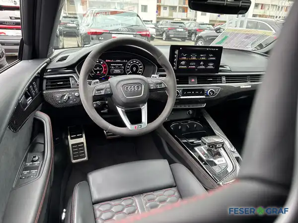 AUDI RS4 AVANT (9/20)