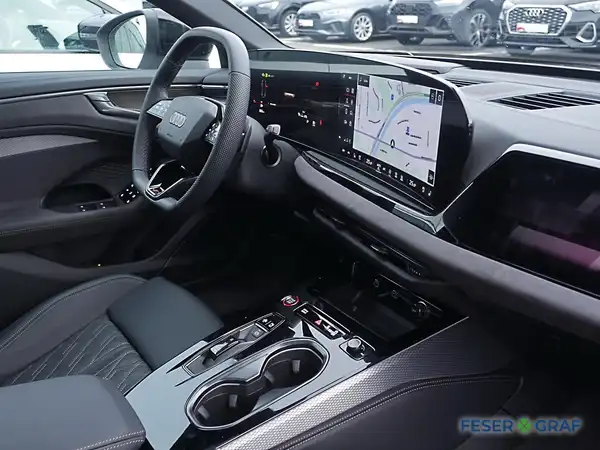 AUDI A6 AVANT (7/24)