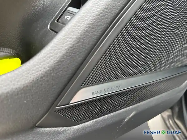 AUDI RS6 AVANT (13/19)