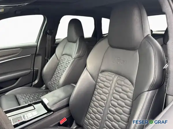 AUDI RS6 AVANT (9/19)