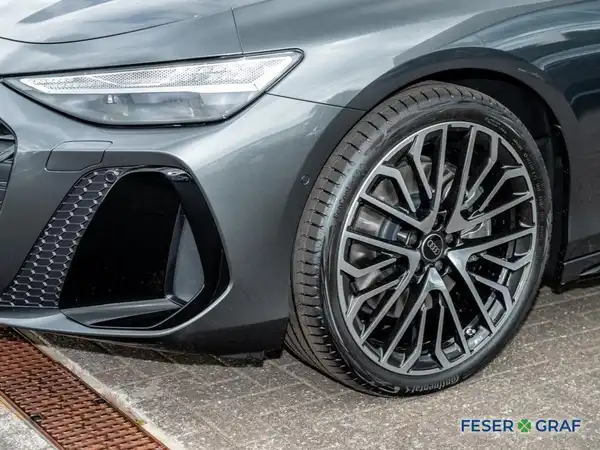 AUDI A6 AVANT (10/16)