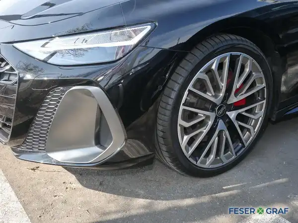 AUDI A6 AVANT (12/15)