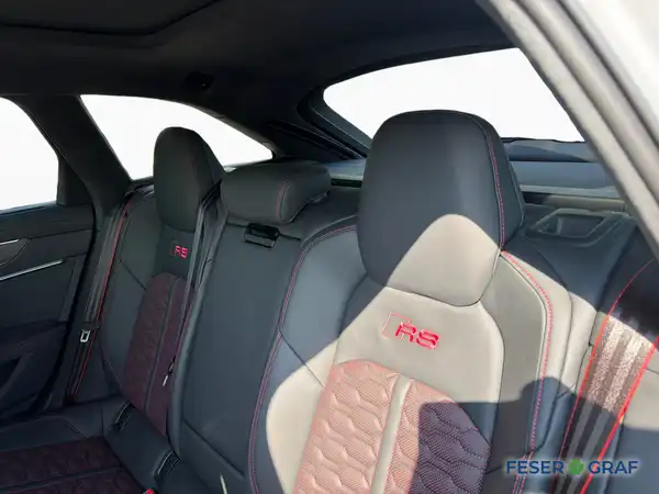 AUDI RS6 AVANT (14/20)