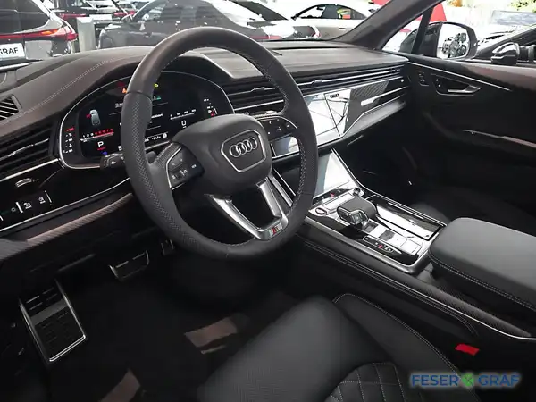 AUDI SQ7 (12/26)
