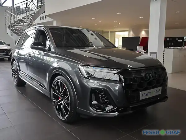 AUDI SQ7 (5/26)