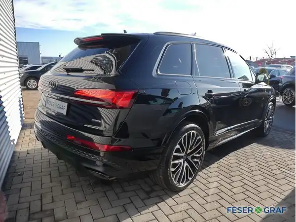 AUDI Q7 (7/24)