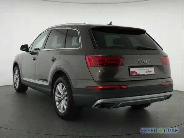 AUDI Q7 (13/19)