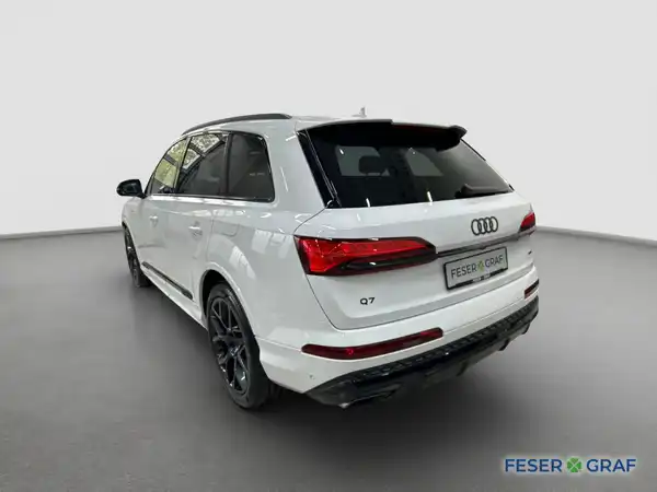 AUDI Q7 (4/18)