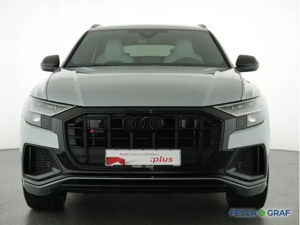 AUDI SQ8 (13/20)