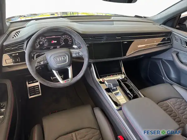 AUDI RS Q8 (15/20)