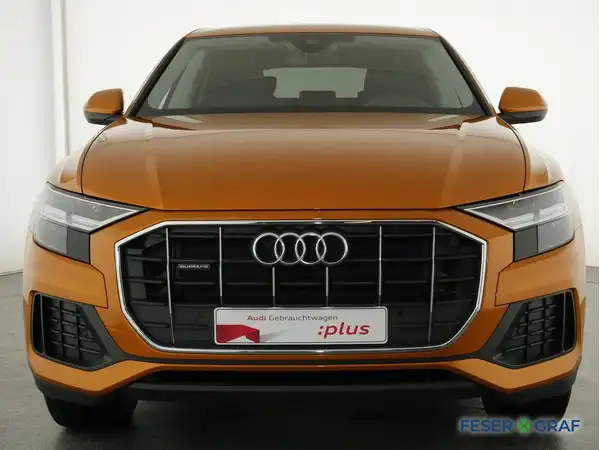 AUDI Q8 (12/19)