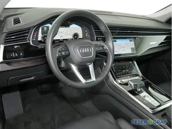 AUDI Q8 (7/19)
