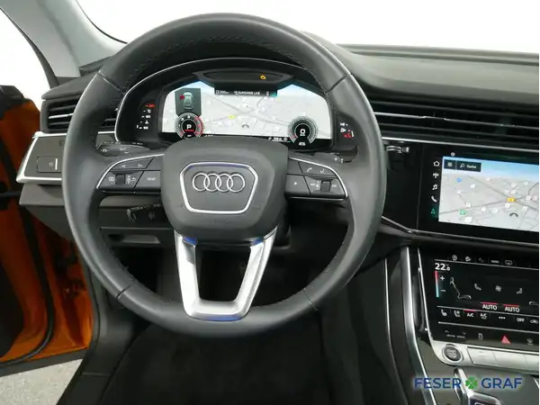 AUDI Q8 (10/19)