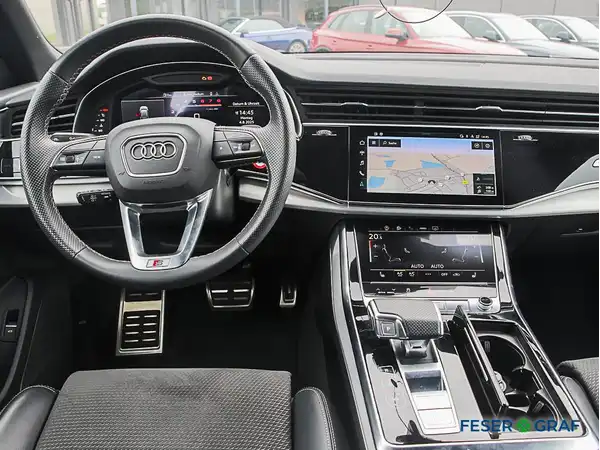 AUDI SQ8 (8/14)