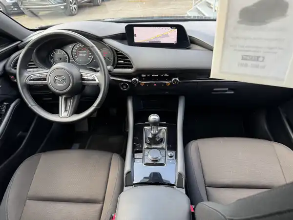 MAZDA 3 (15/22)