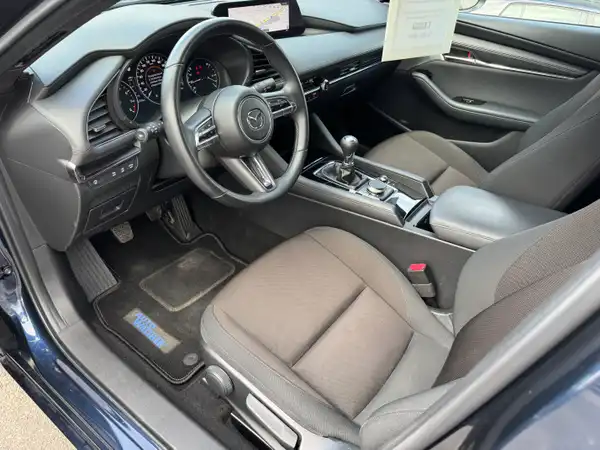 MAZDA 3 (10/22)