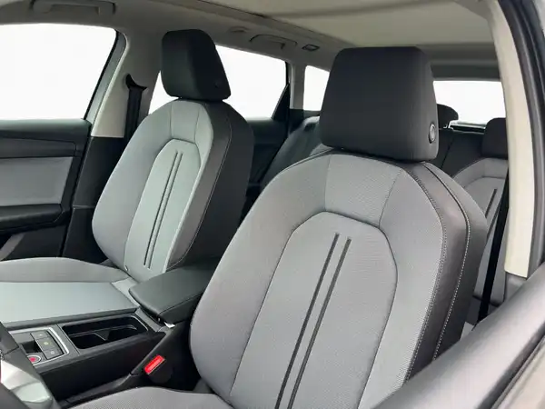 SEAT LEON SPORTSTOURER (10/18)