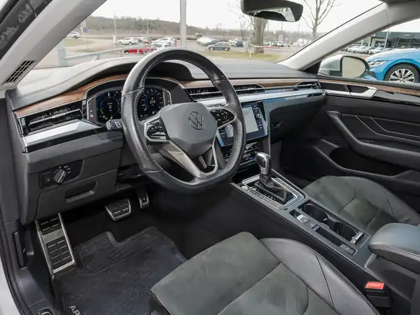 VW ARTEON SHOOTINGBRAKE (3/13)