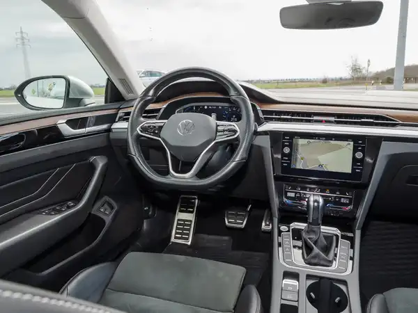 VW ARTEON SHOOTINGBRAKE (4/13)