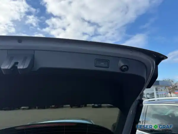 VW ARTEON SHOOTING BRAKE (6/17)