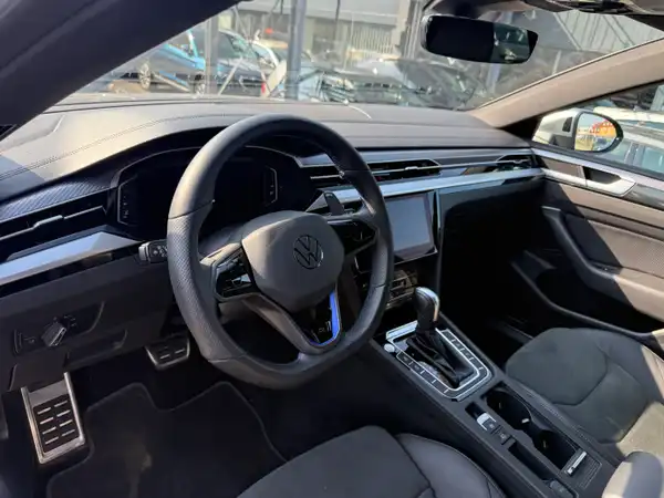 VW ARTEON (11/18)