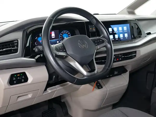 VW DER MULTIVAN (11/20)