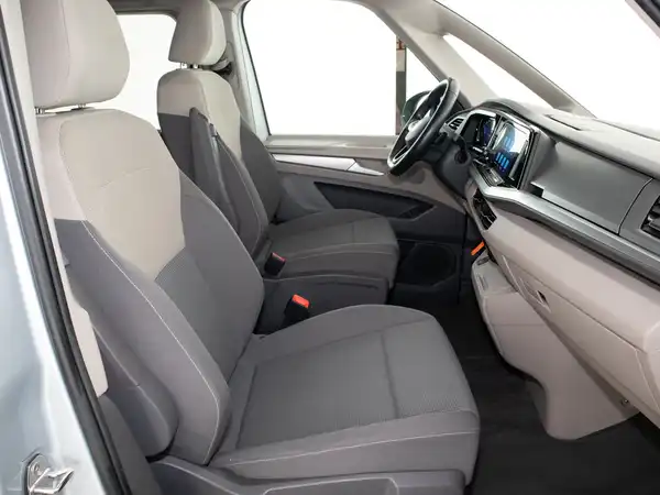 VW DER MULTIVAN (8/20)