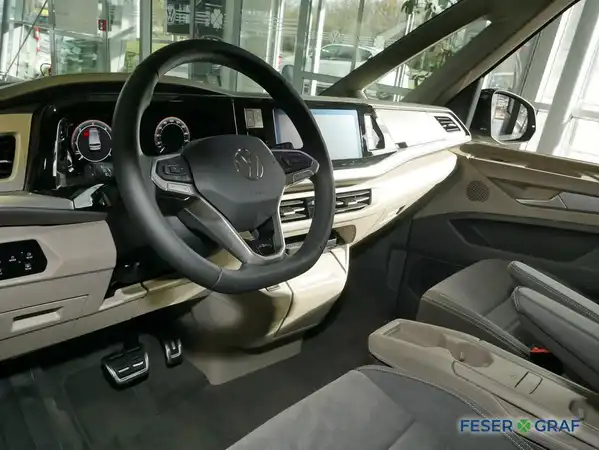 VW DER MULTIVAN (11/14)