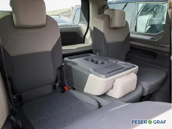 VW DER MULTIVAN (7/13)