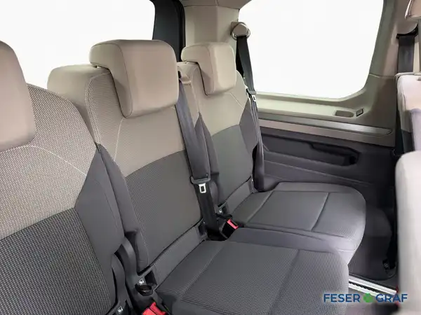 VW DER MULTIVAN (10/13)