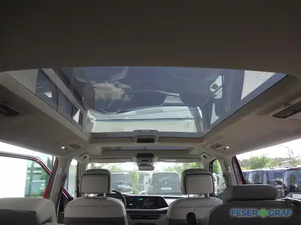 VW DER MULTIVAN (26/33)