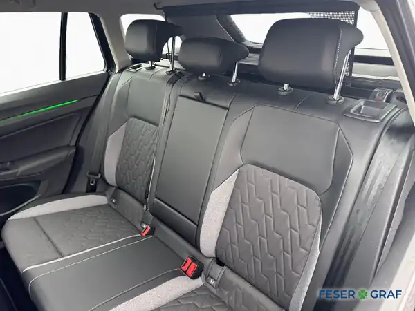 VW GOLF VARIANT (11/17)