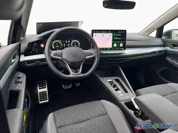 VW GOLF VARIANT (8/17)