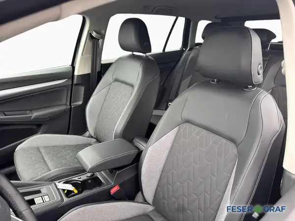 VW GOLF VARIANT (9/17)