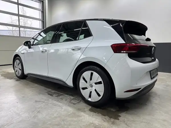 VW ID.3 (8/17)