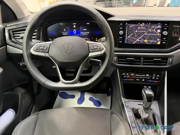VW POLO (10/19)