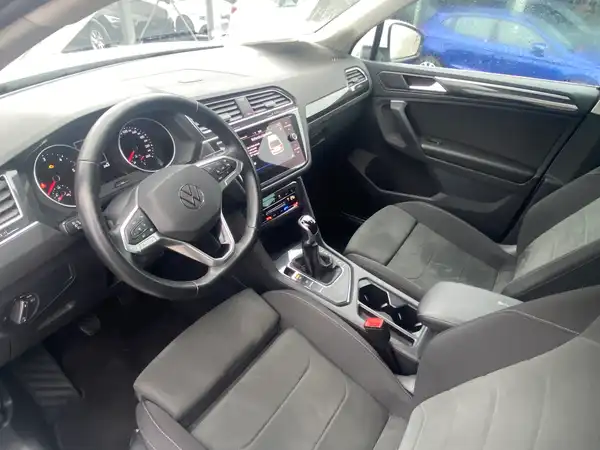 VW TIGUAN (11/19)