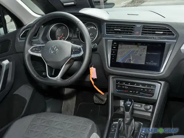 VW TIGUAN (3/13)