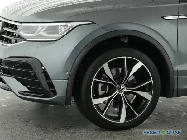 VW TIGUAN (15/19)