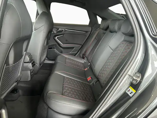 AUDI RS3 LIMOUSINE (12/15)