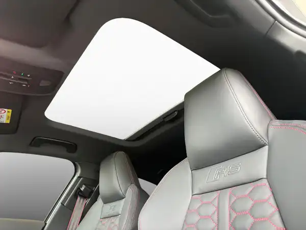 AUDI RS3 LIMOUSINE (10/15)