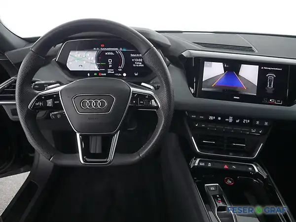 AUDI E-TRON GT (3/17)