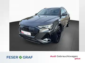 AUDI E-TRON (1/16)