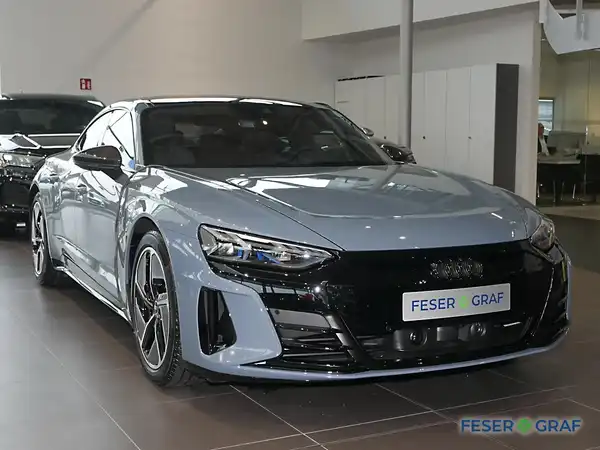 AUDI RS E-TRON GT (6/26)