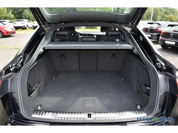 AUDI E-TRON (12/21)