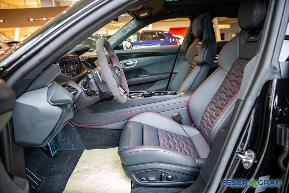 AUDI RS E-TRON GT (11/20)